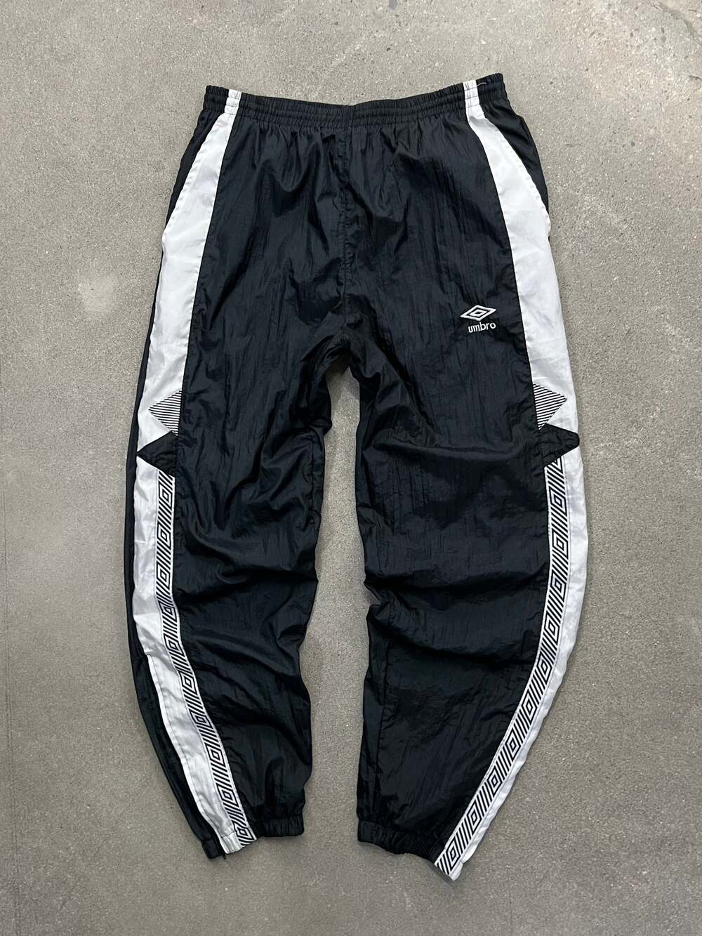Vintage 90s Umbro Soccer Stripe Tape Logo Track Pants - XL